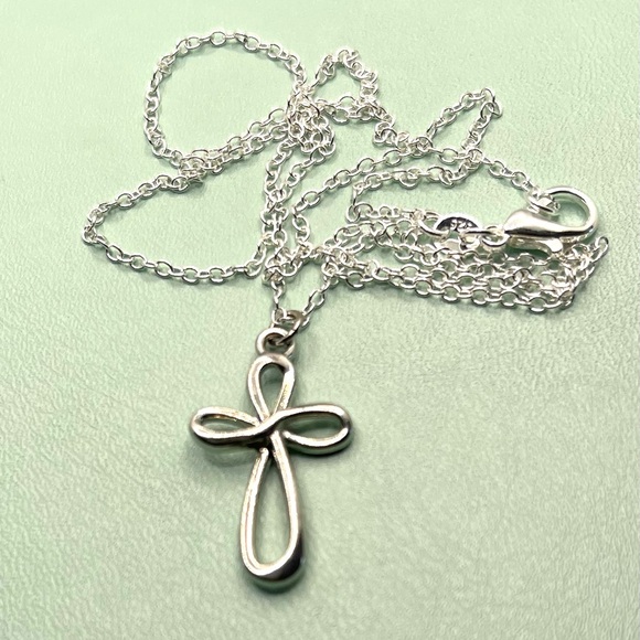 loop cross necklace - 925 Sterling silver necklace - Picture 2 of 7